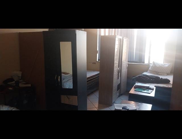 3 BEDROOM FLAT FOR SALE IN PRETORIA WEST